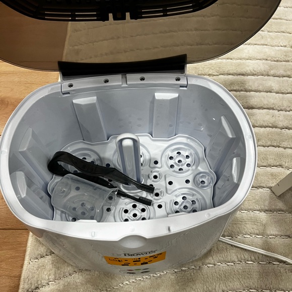 Dr browns bottle sterilizer - Picture 2 of 3